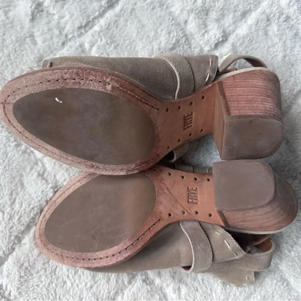 Frye & Co | Donna Suede Ash Slingback Block Heel Sandal | Size 9